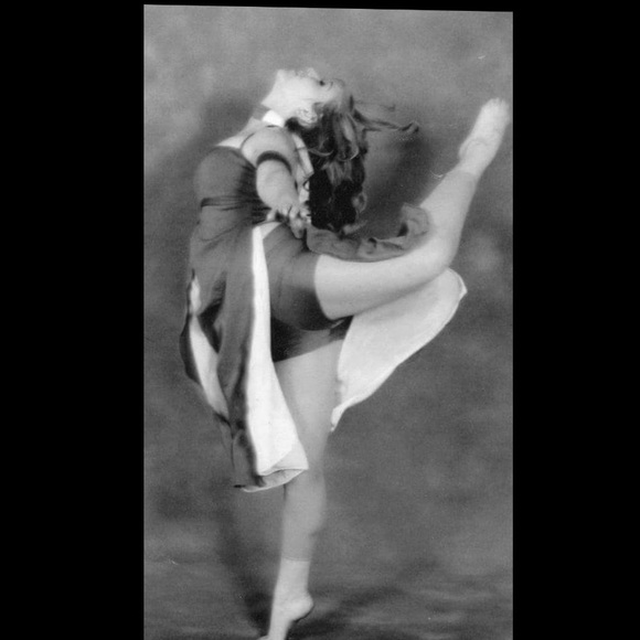 Meet your Posher, Xia Lee - Picture 8 of 15